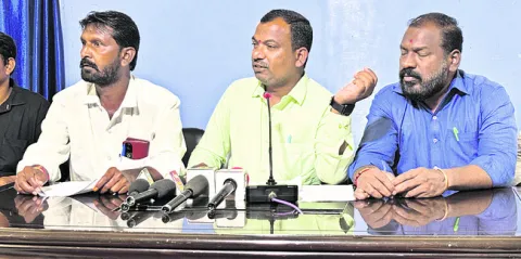 ఎయిమ్స్‌ కోసం హైకోర్టులో పిటిషన్‌ వేస్తాం 