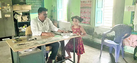 ● ఒక విద్యార్థిని.. ఒక టీచర్‌ 