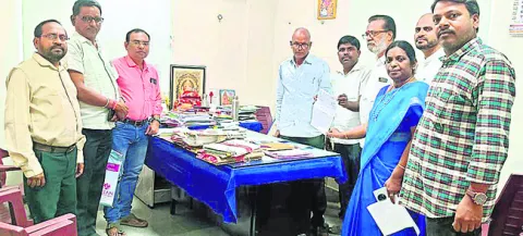 పరిమితికి మించి ప్రవేశాలు వద్దు