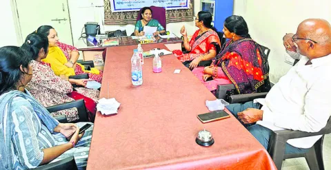 ఘనంగా