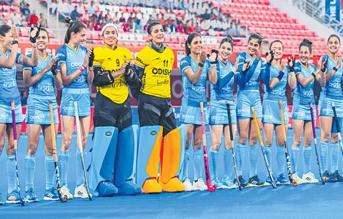 Indian womens hockey match against China today7