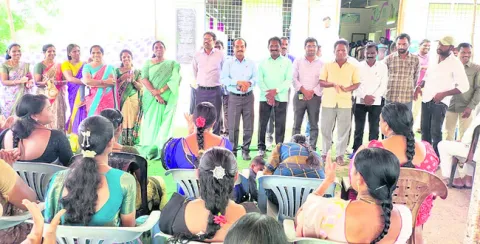 కాసిపేటలో వందశాతం అక్షరాస్యత
