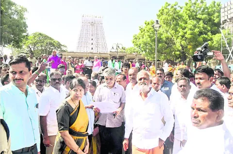 తిరుచెందూరులో పనులు వేగవంతం