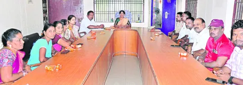 చిన్నారుల సంరక్షణ కమిటీ సమావేశం