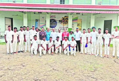అండర్‌ 16 జిల్లా క్రికెట్‌ జట్టు ఇదే 
