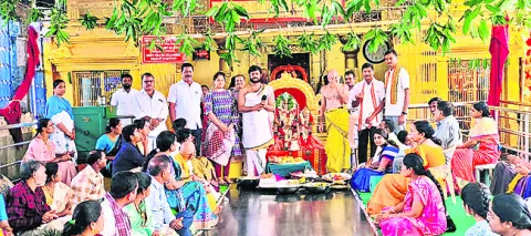 వేంకటేశ్వరస్వామి ఆలయంలో గోవింద నామస్మరణ