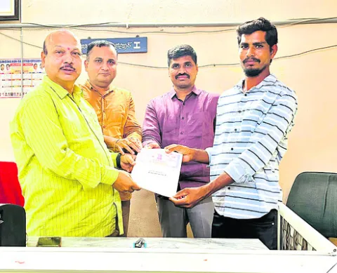స్లాట్‌ బుకింగ్‌ షురూ