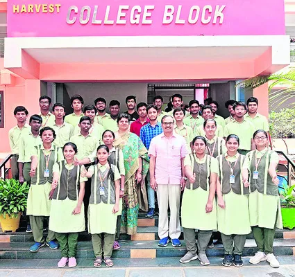 ● హార్వెస్ట్‌కు ఉత్తమ ర్యాంకులు
