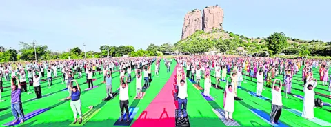 ఉత్సాహంగా యోగాంధ్ర