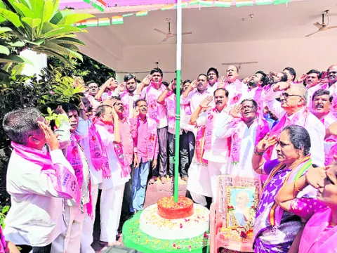 తెలంగాణకు నాడు.. నేడు కాంగ్రెస్సే శాపం