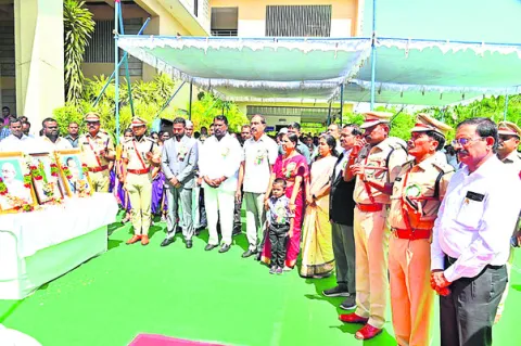 ఆడబిడ