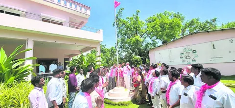 కేసీఆర్‌తోనే తెలంగాణ సాధ్యమైంది