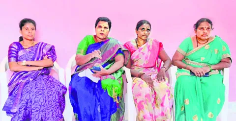 జయలక్ష్మిపై దాడికి ఎస్‌ఐదే బాధ్యత