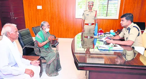 ఉద్యోగాల పేరుతో మోసం 