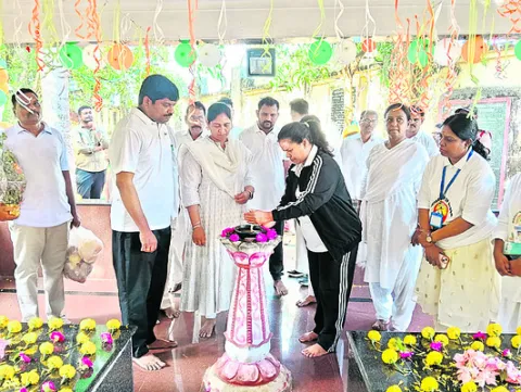 యోగాతోనే సంపూర్ణ ఆరోగ్యం 
