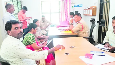 బాల్య వివాహం..  ముగ్గురిపై కేసు నమోదు 