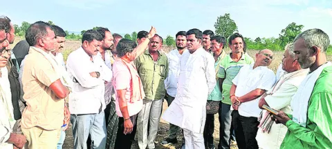 పోడు రైతుల సమస్యల పరిష్కారానికి కృషి