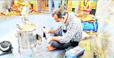బండెమ్మ తల్లి హుండీల చోరీ