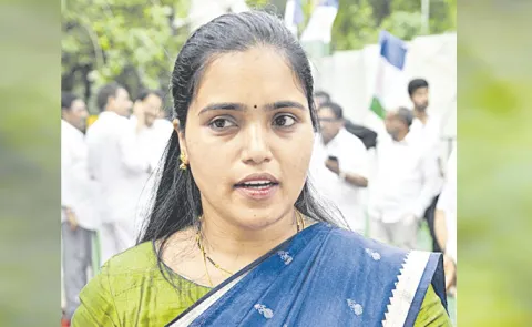 Tanuja Rani Shocking Comments On Chandrababu