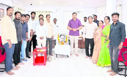 మహలనోబిస్‌కు ఘన నివాళి
