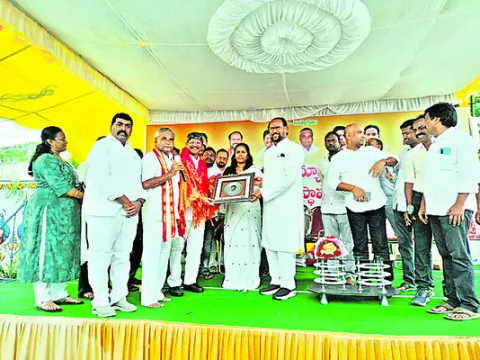 ప్రజలకు సేవలందించడంలో రెవెన్యూశాఖ కీలకం 