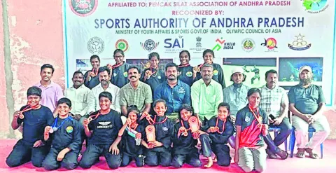 సౌత్‌జోన్‌ పెంకాక్‌ సిలాట్‌ పోటీలకు ఎంపిక 