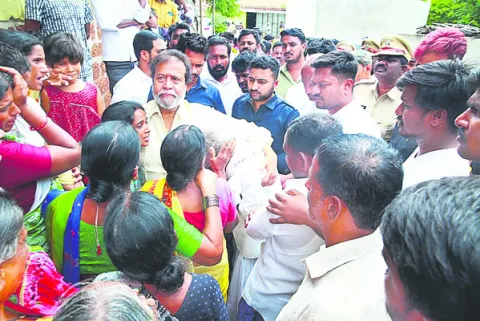 అధైర్యపడొద్దు.. అండగా ఉంటా