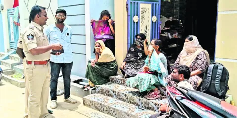 ఉద్యోగాల పేరుతో మోసం