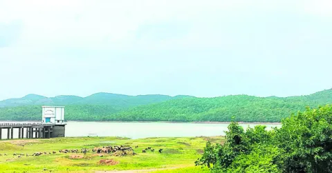 ఘనంగా