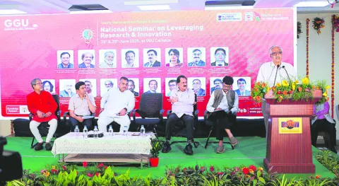 సృజనాత్మక  ఆవిష్కరణలు చేయాలి 