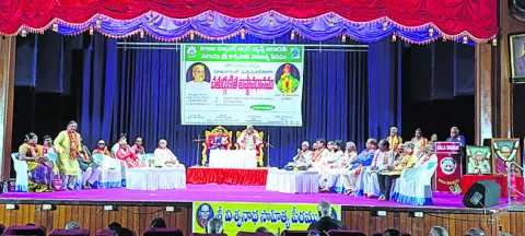 ఆకట్టుకున్న చతుర్గుణిత అష్టావధానం