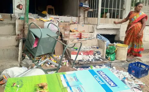 Jc Supporters Attack Ysrcp Workers Houses In Tadipatri