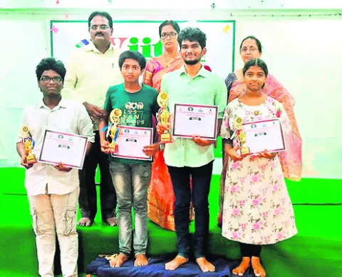 ఉత్కంఠగా సీనియర్‌ ఓపెన్‌ చెస్‌ పోటీలు 