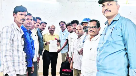 ఏదీ సమాచారం.. ఇదేం ఘోరం! 