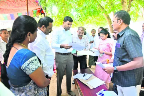 సమస్యల పరిష్కారానికే రెవెన్యూ సదస్సులు 