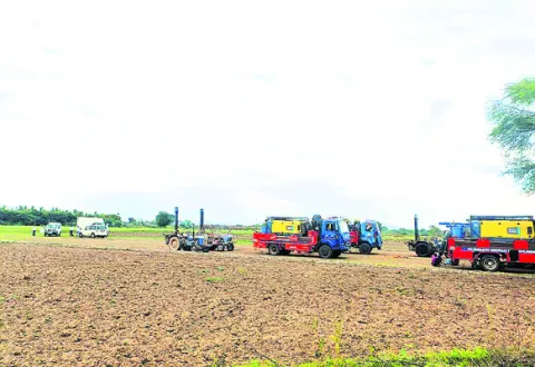 చాపాడు మండలంలో ఖనిజ నిక్షేపాల కోసం అన్వేషణ