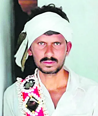పొలానికి నీళ్లు పెట్టి వస్తుండగా..