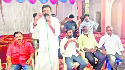 వెన్నుపోటు దినంలో కదం తొక్కాలి 