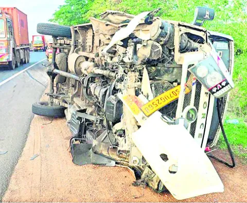 బాలుడ