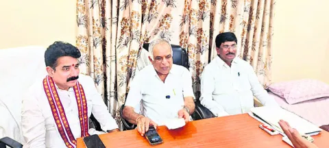 నేడు వెన్నుపోటు దినం 