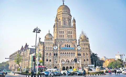 Sakshi Guest Column On melodrama of Maharashtra politics