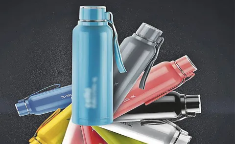 School children Drinking from plastic bottles check these effects