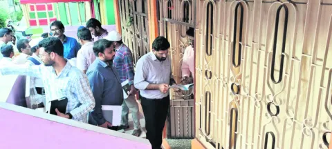 తాళ్లకోడు ఇళ్ల రీ–సర్వేపై జేసీ విచారణ 