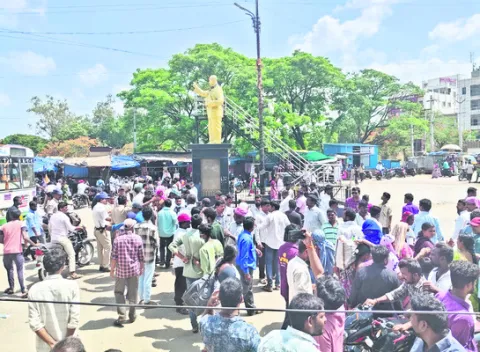 వైద్యుడి నిర్లక్ష్యం: బాలింత మృతి 