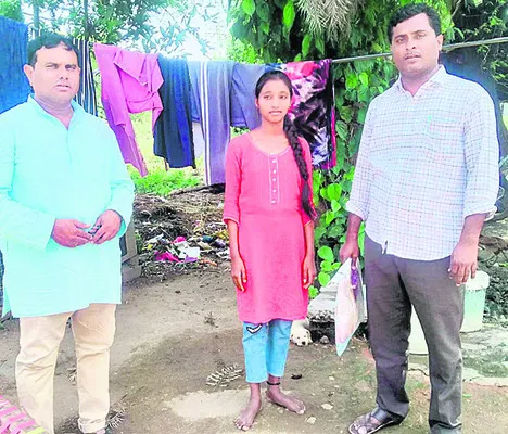 ప్రభుత్వ కాలేజీలో చేర్పించాలి 