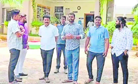 పశువుల తరలింపును అడ్డుకున్నందుకే.. 