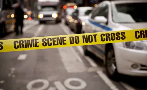 One dead after fight between two groups breaks out in Delhi court l