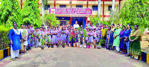 మొక్కల పెంపకంతో పర్యావరణ రక్షణ 