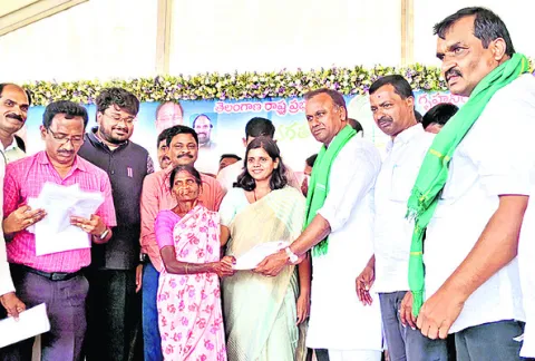 తక్కువ ధరకు సిమెంట్‌ ఇప్పిస్తా