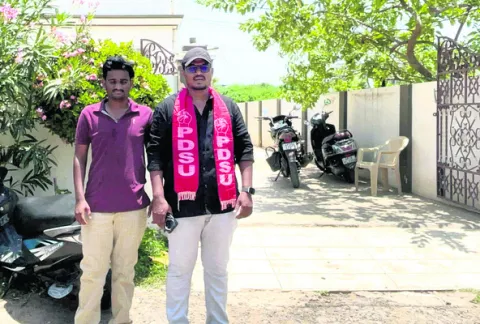 సెలవుల్లో తరగతుల  నిర్వహణపై ఆగ్రహం 